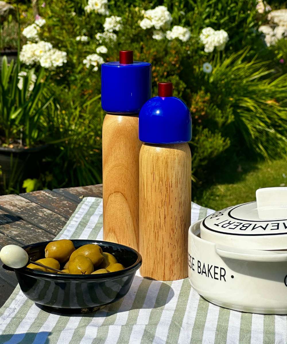 MÆGEN Grinder - Navy & Red