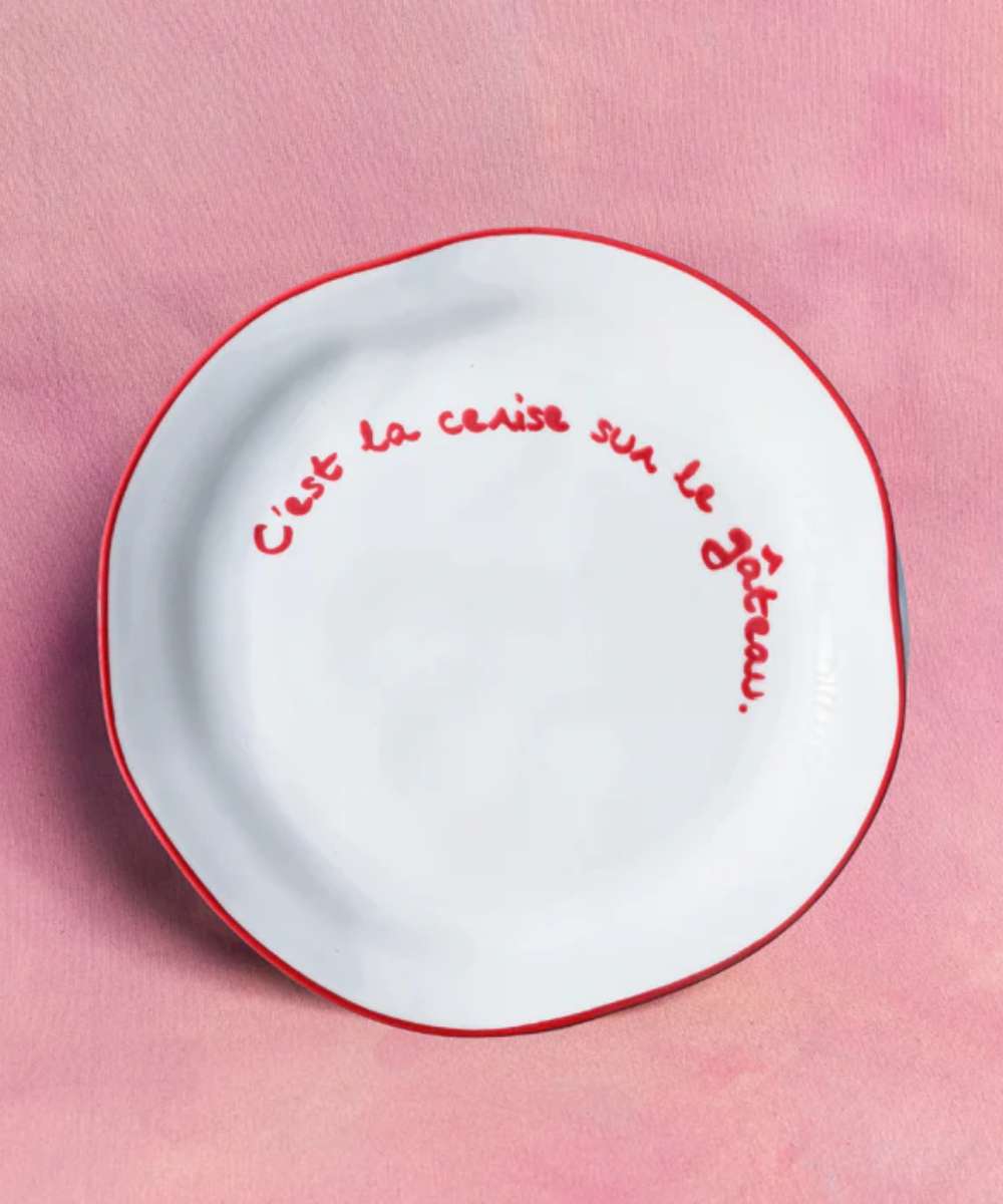 MÆGEN Statement Plate - C'est la cerise sur le gateau