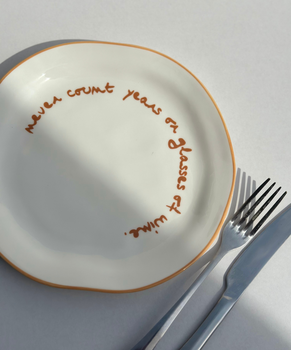 MAEGEN Slogan Plates - Never Count Years