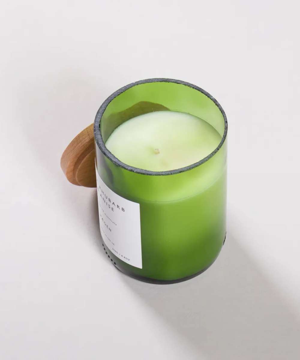 MÆGEN Orchard Glass Candle – Pink Rhubarb & Anise