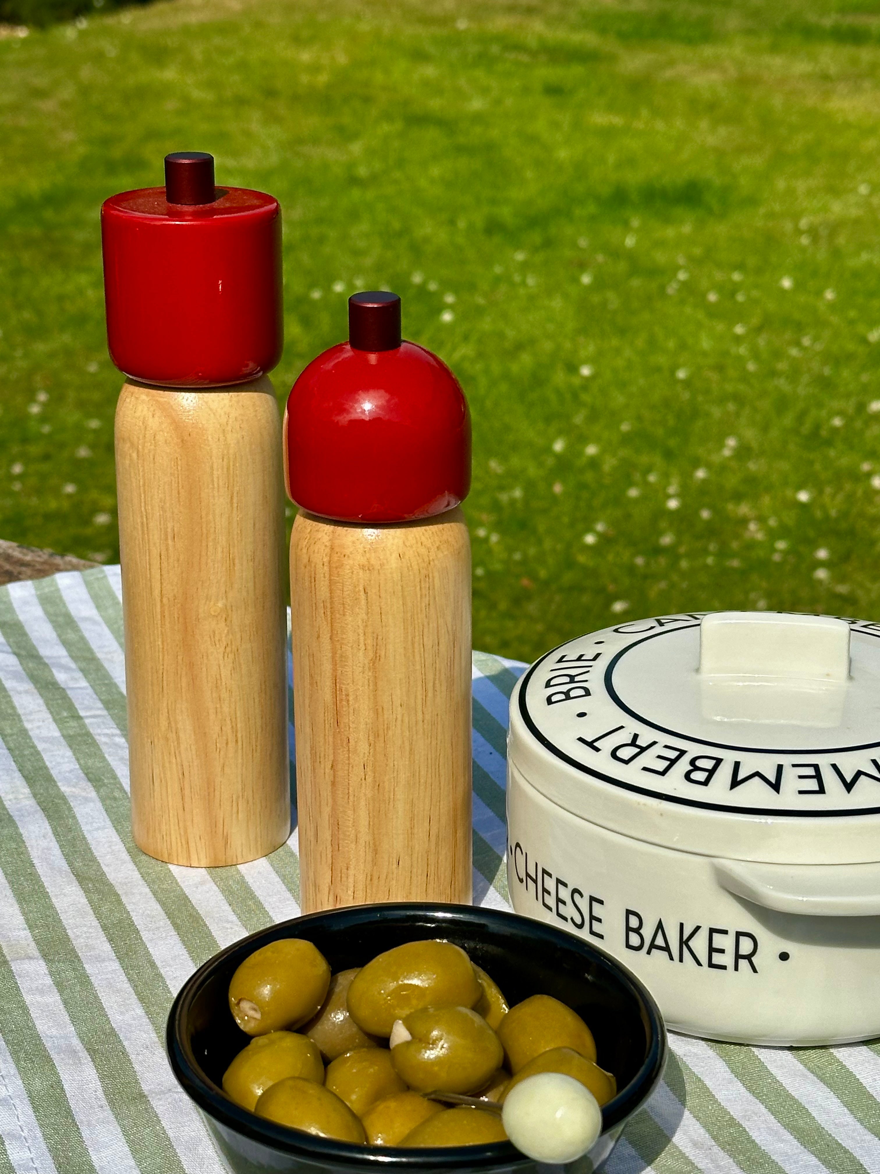 Salt & Pepper Grinder - Red/red