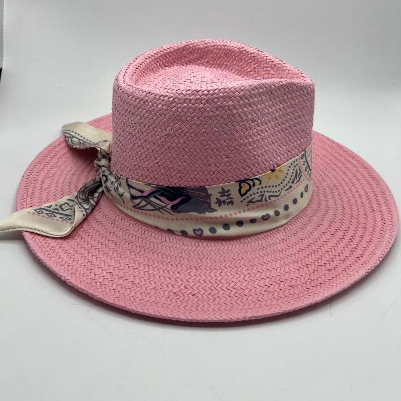 Pink natural straw fedora