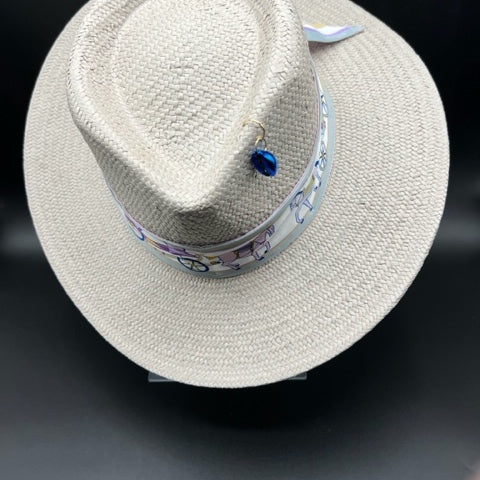 Grey summer fedora with blue details