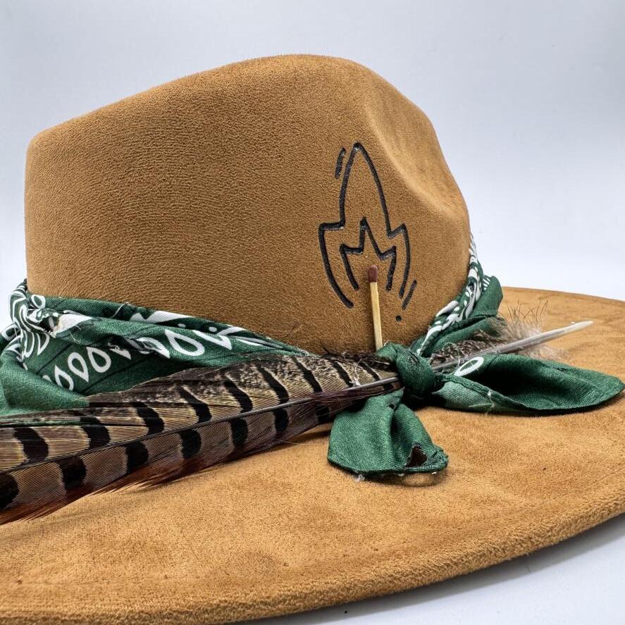 Wide brim fedora ready with green bandana