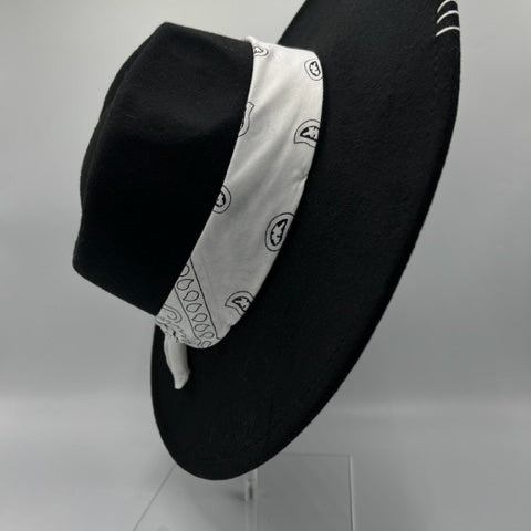 Black wide brim fedora with white bandana