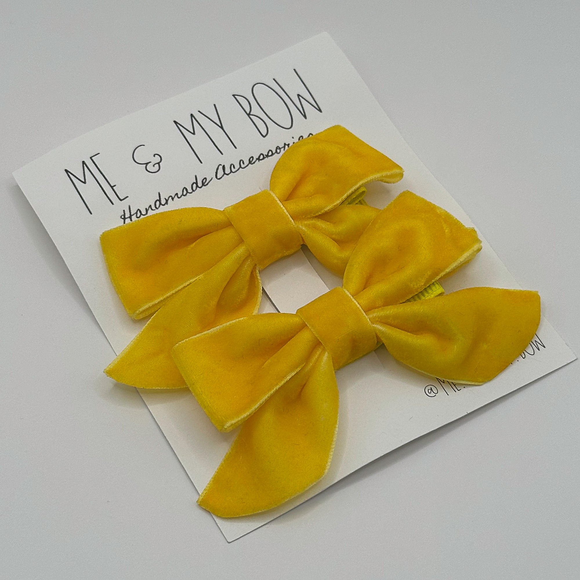 Bestseller | VELVET BUTTERFLY BOWS for Girls | Set of 2 Hair Clips | Perfect to Match Dresses and Outfits | Autumnal Colors