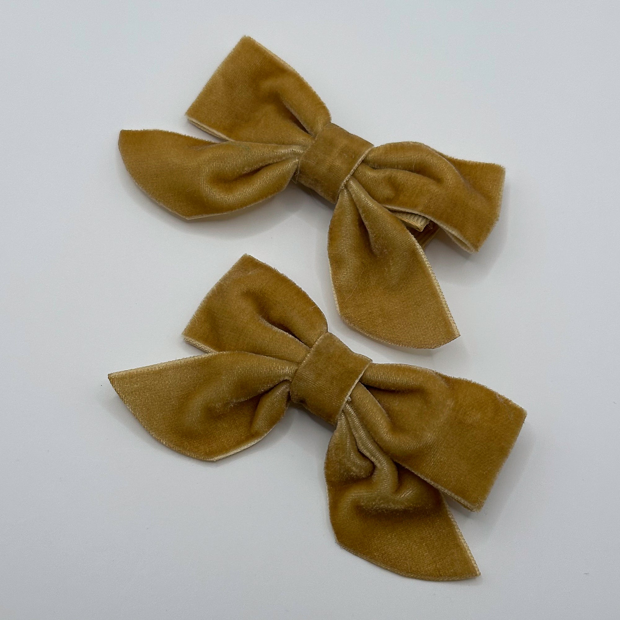 Bestseller | VELVET BUTTERFLY BOWS for Girls | Set of 2 Hair Clips | Perfect to Match Dresses, Outfits and School Uniforms