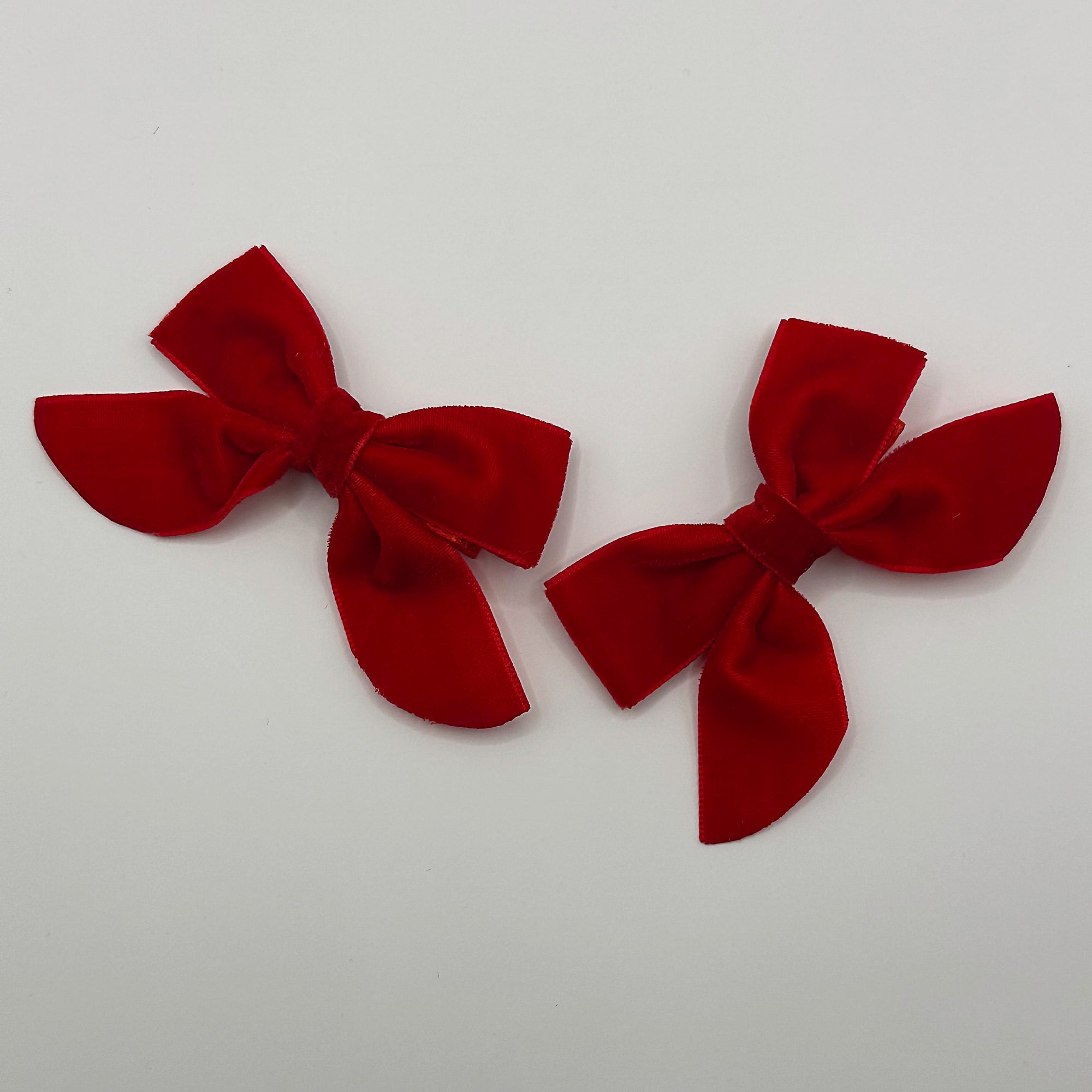 Bestseller | VELVET BUTTERFLY BOWS for Girls | Set of 2 Hair Clips | Perfect to Match Dresses, Outfits and School Uniforms