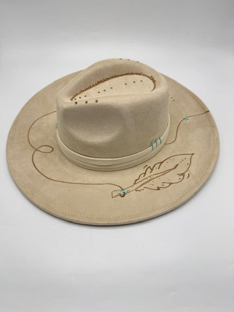 Wide brim off white fedora with carvings and turquoises details