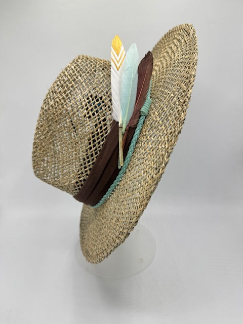 Natural straw unisex hat with baby blue and gold details