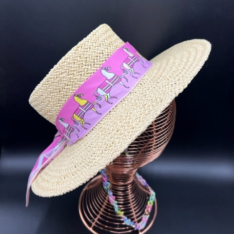 Paper straw with lilac details