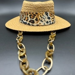 Paper straw with tiger print and acrylic chain