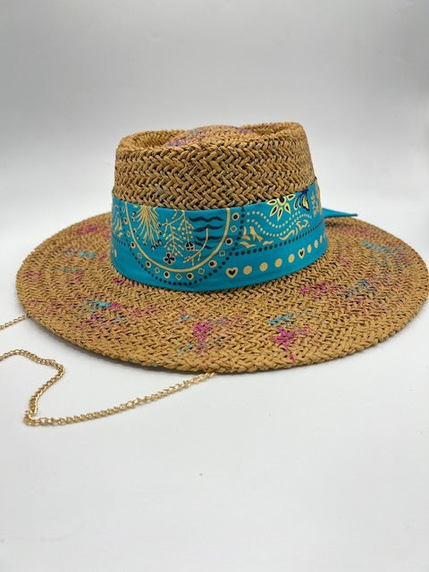 Straw summer hat with turquoise and golden chain