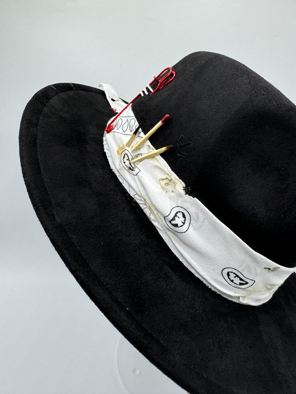 Suede black with cards and bandana