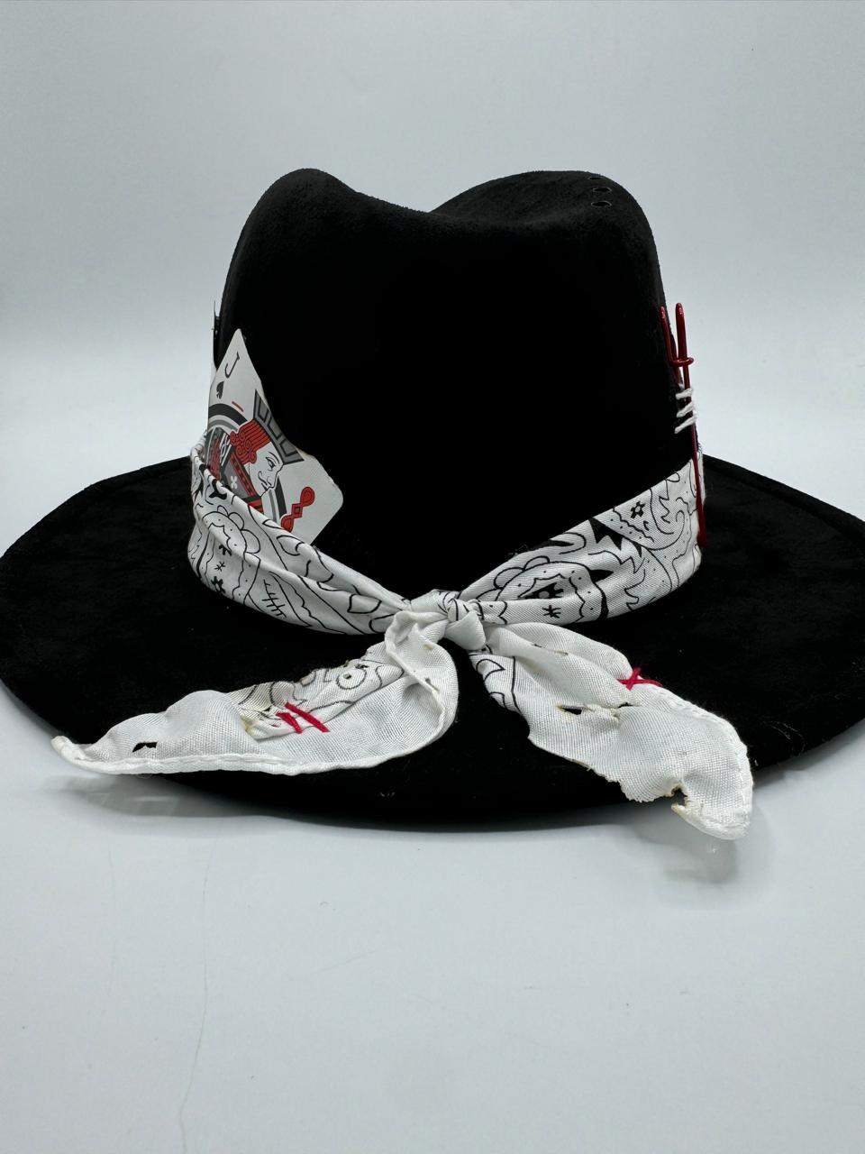 Suede black with cards and bandana