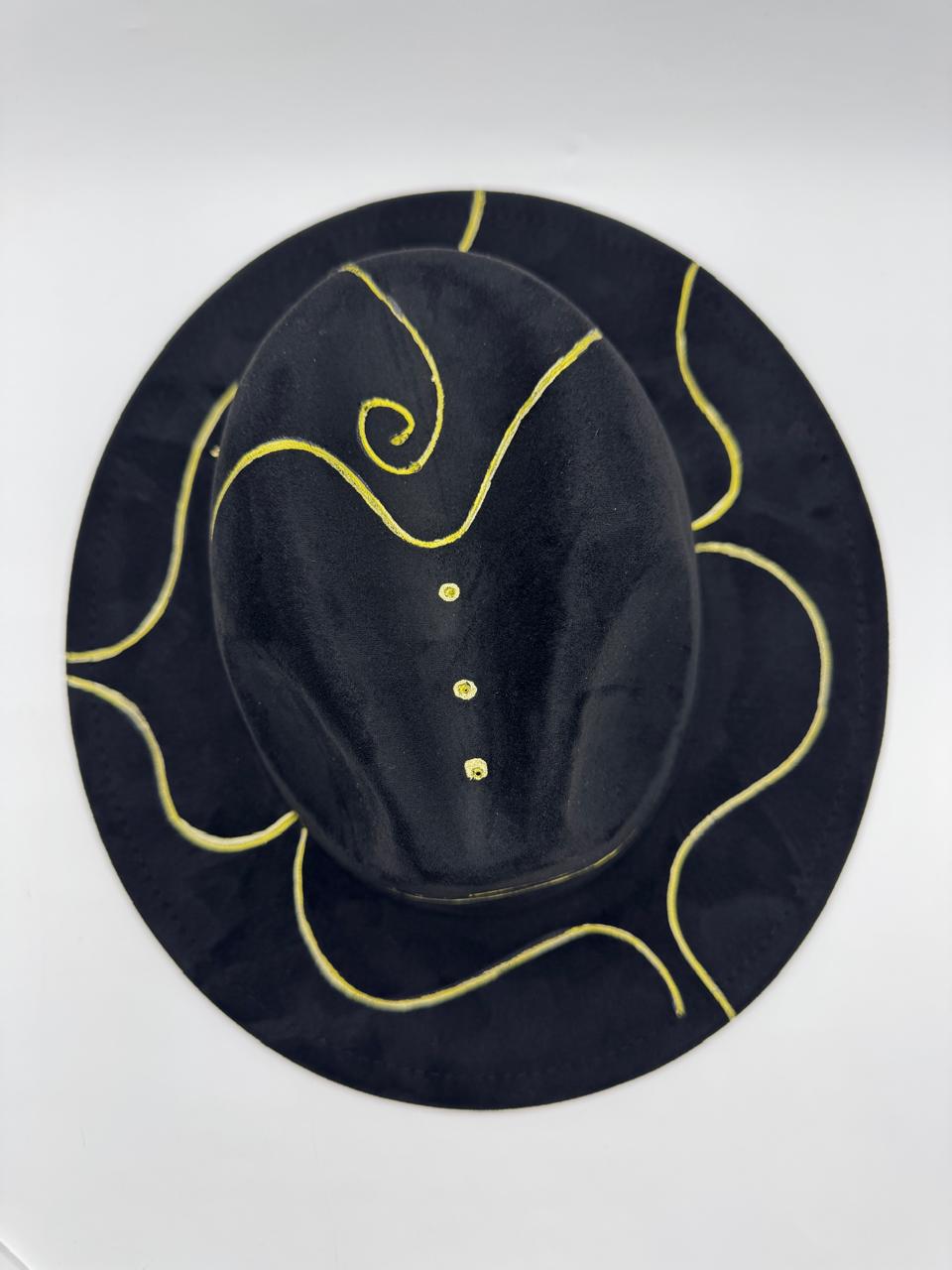 Suede fedora with gold details