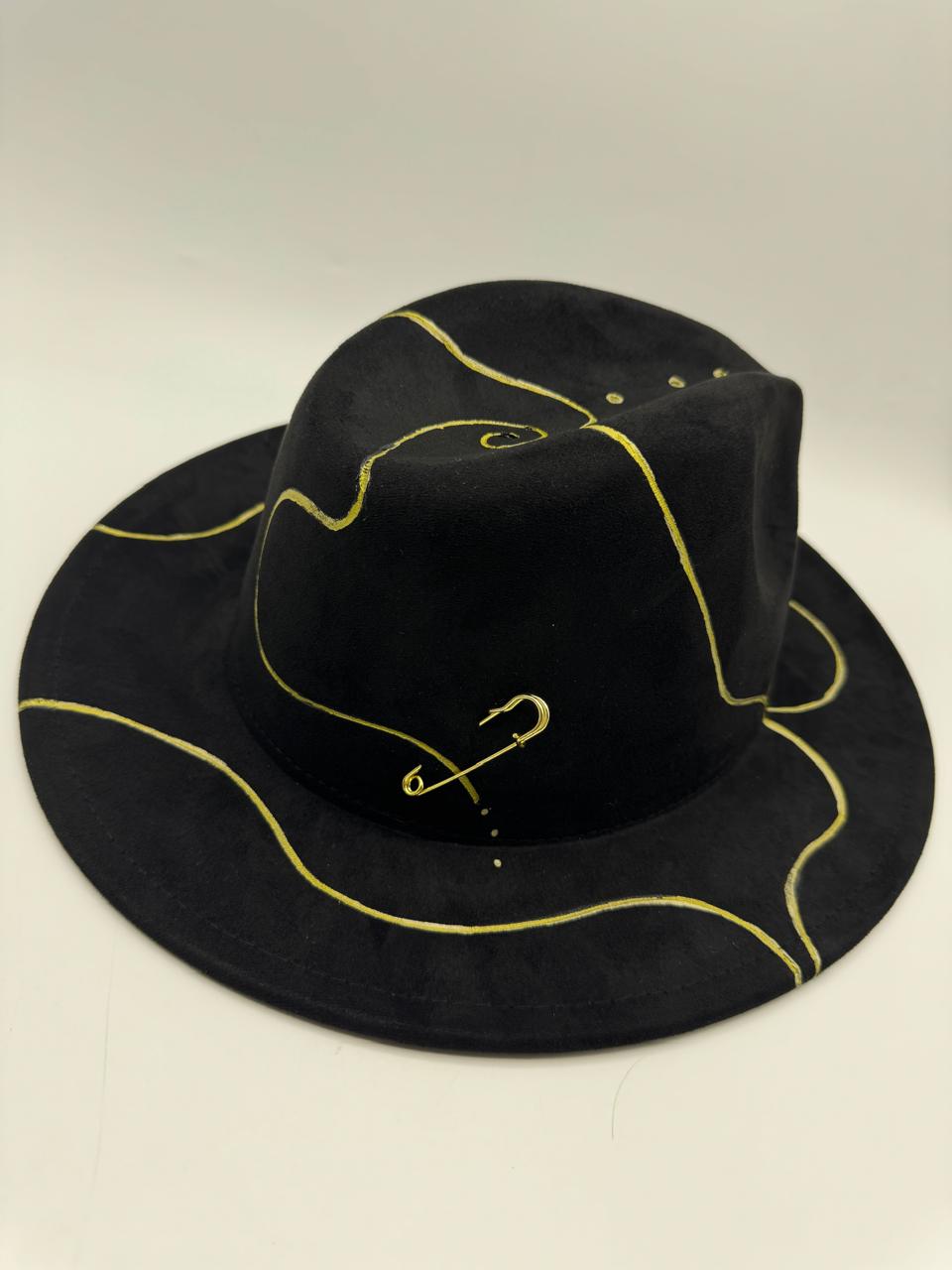 Suede fedora with gold details