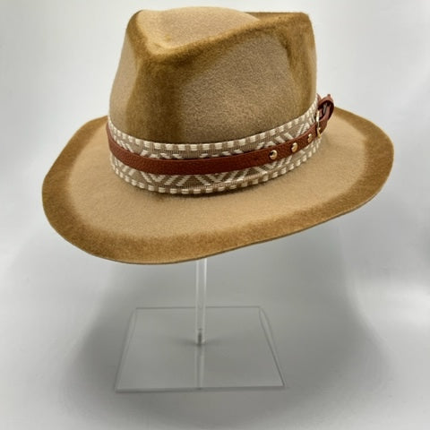 100% wool fedora with brown details