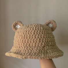 A Main Customized Crochet Baby/Woman Hat