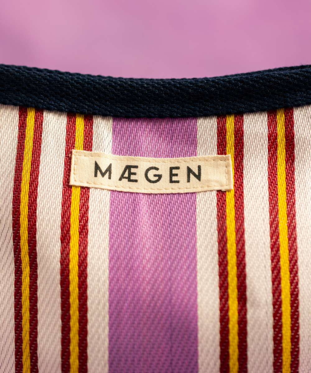 MÆGEN Stripe Pouch