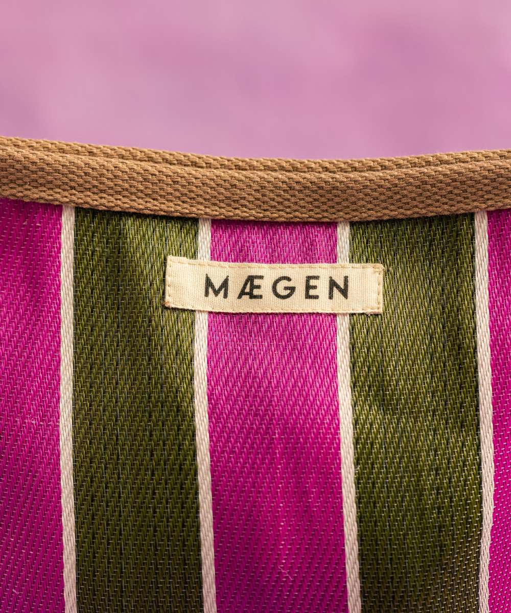MÆGEN Stripe Pouch