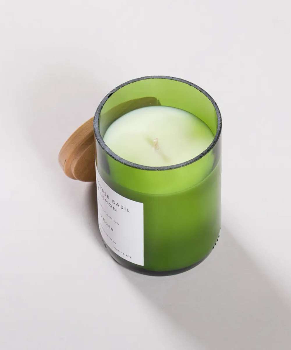MÆGEN Orchard Glass Candle – Fresh Genovese Basil & Lemon