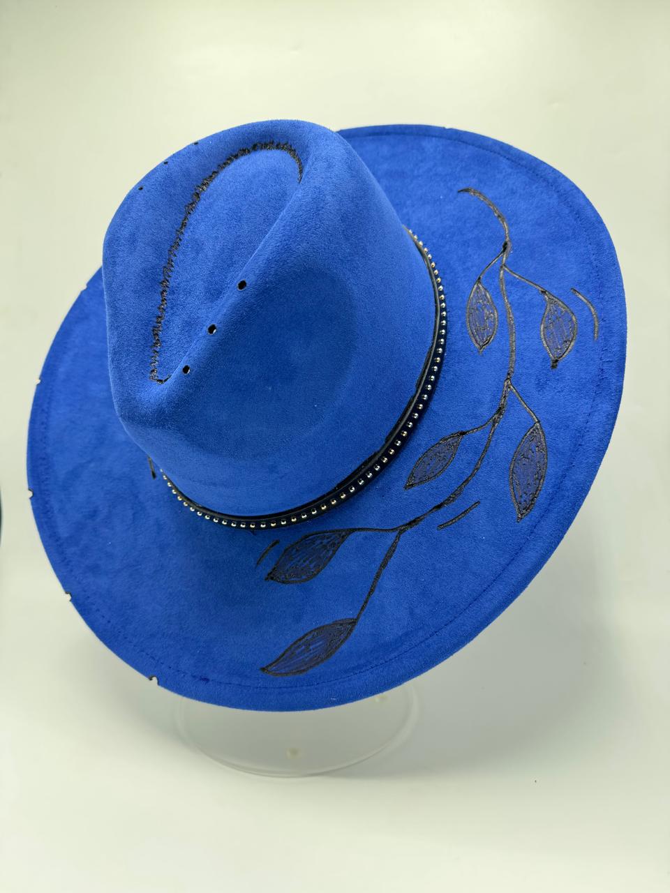 Royal blue wide bring with carvings