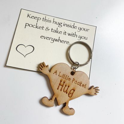 Hanging Pocket Hug