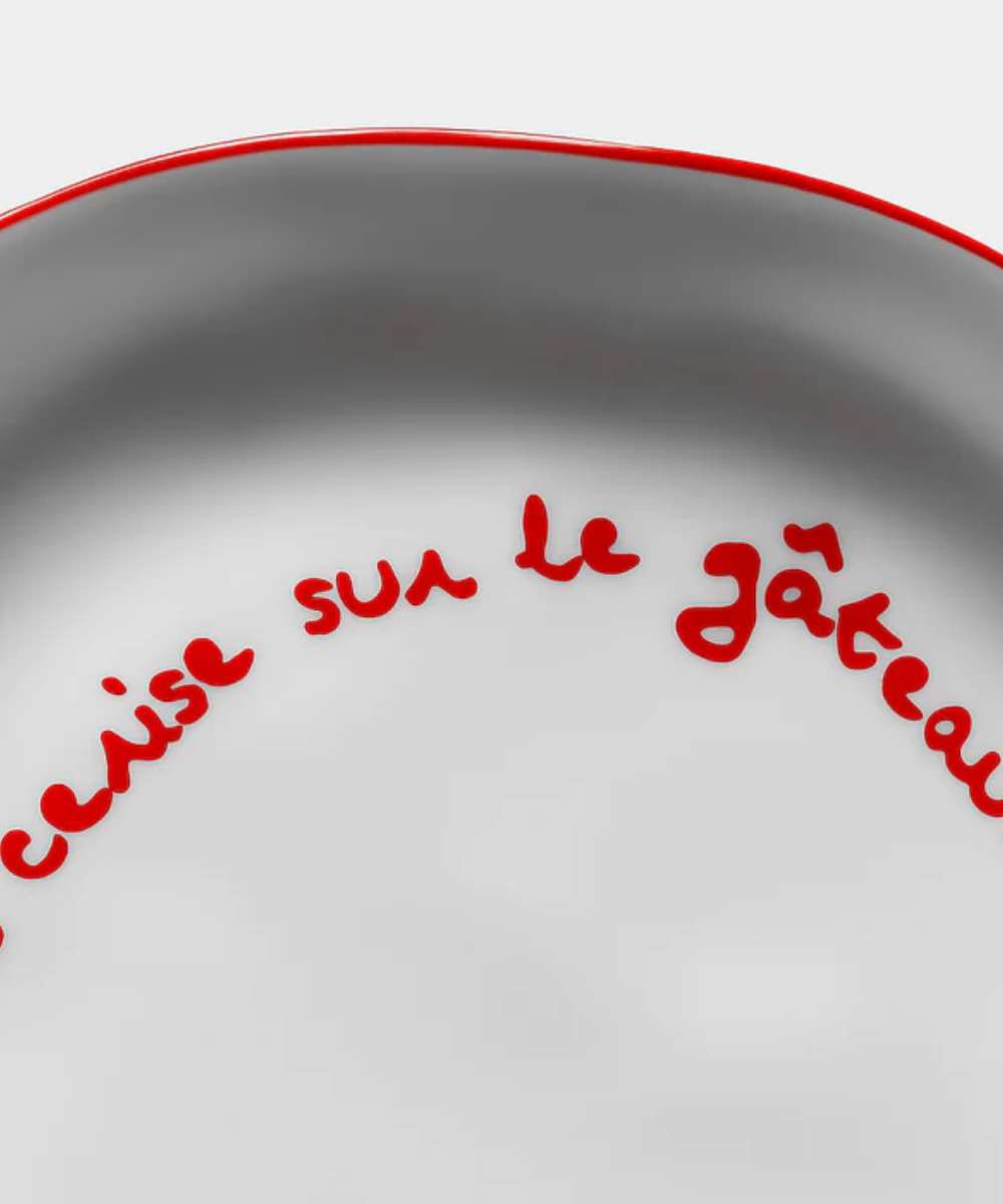 MÆGEN Statement Plate - C'est la cerise sur le gateau