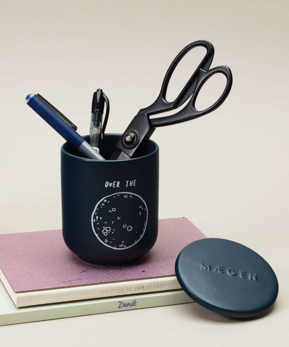 MÆGEN Vox "Over The Moon" Candle - Saltwater & Juniper