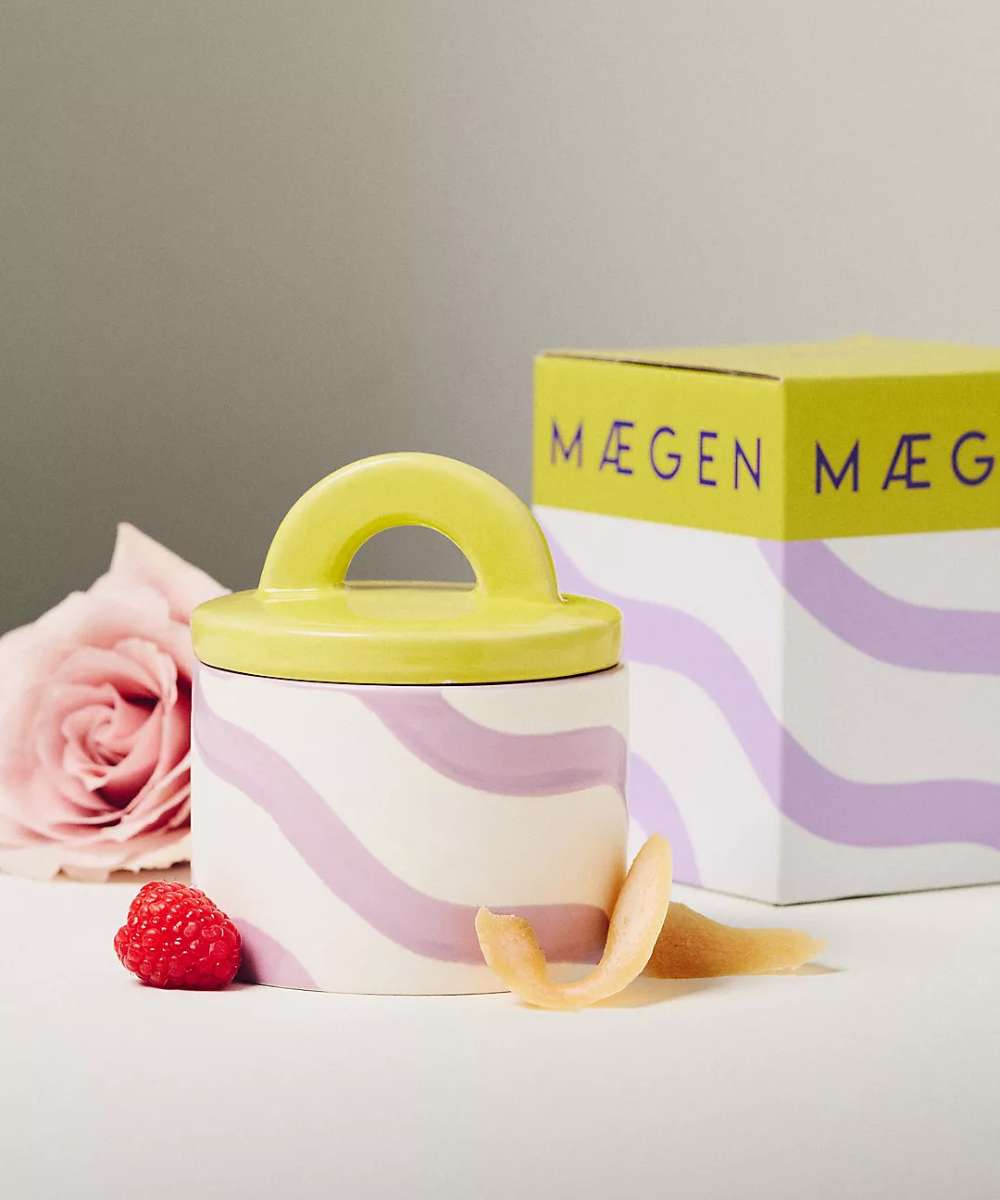 MÆGEN Pablo Pot Ceramic Candle - Floral Water Lotus & Rose