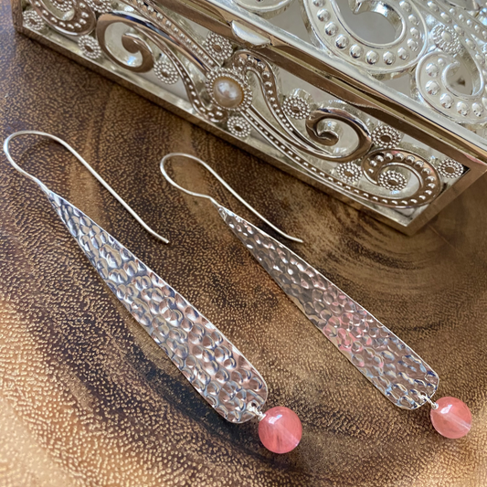 ROSE QUARTZ TEXTURED FASHION EARRINGS