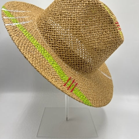 Natural straw hat with phosphoric green and res