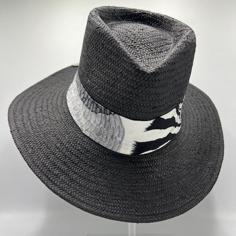 Natural straw black colour fedora with white and black scarf