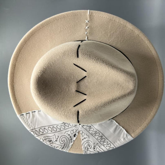 Beige fedora with white bandana