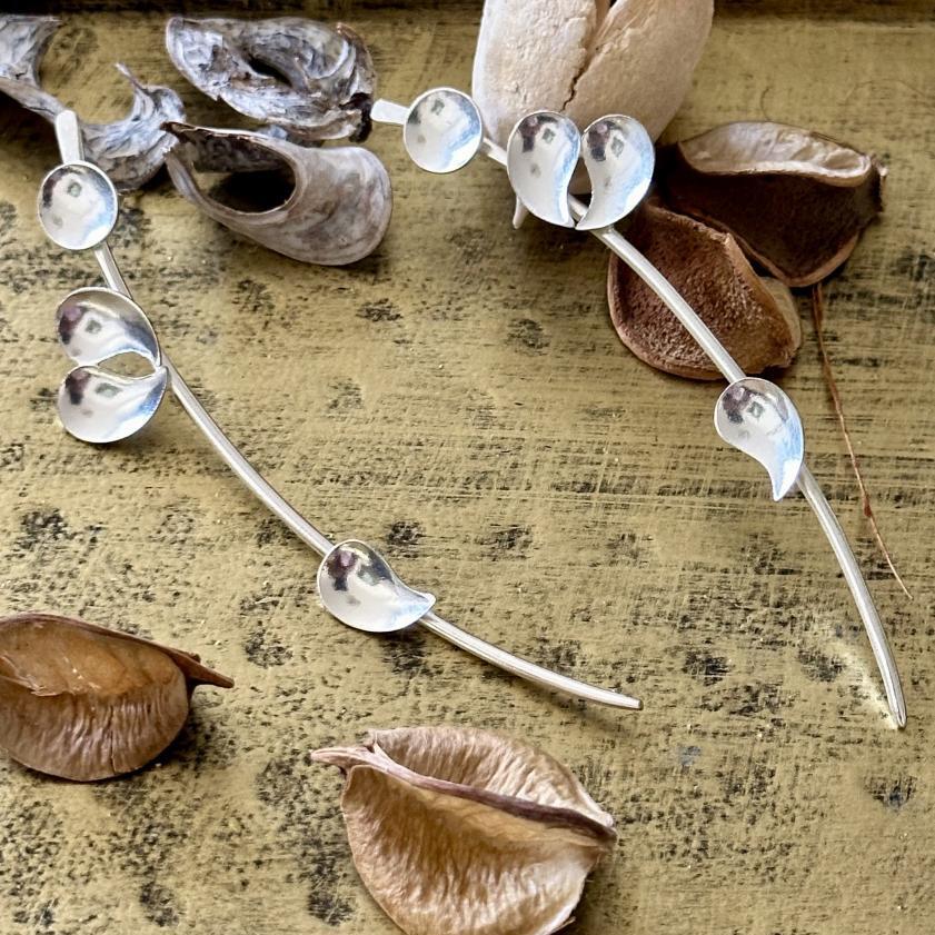 Shine-Effect Leaf Fashion Earrings