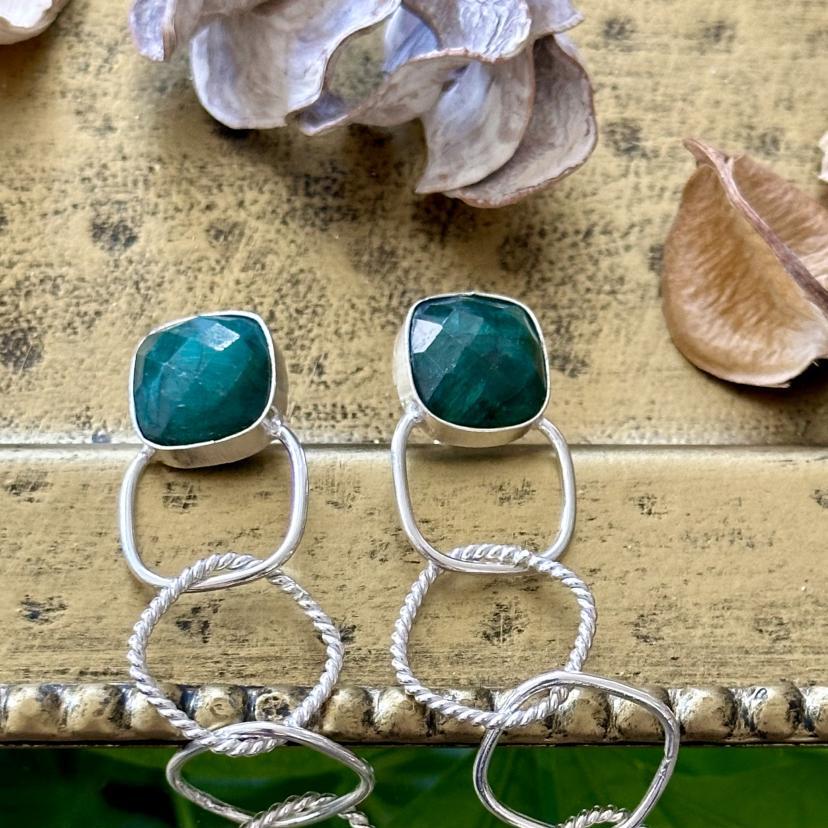 Green Onyx Linked Fashion Earrings