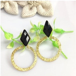 BLACK ONYX SATIN EFFECT FASHION HOOPS