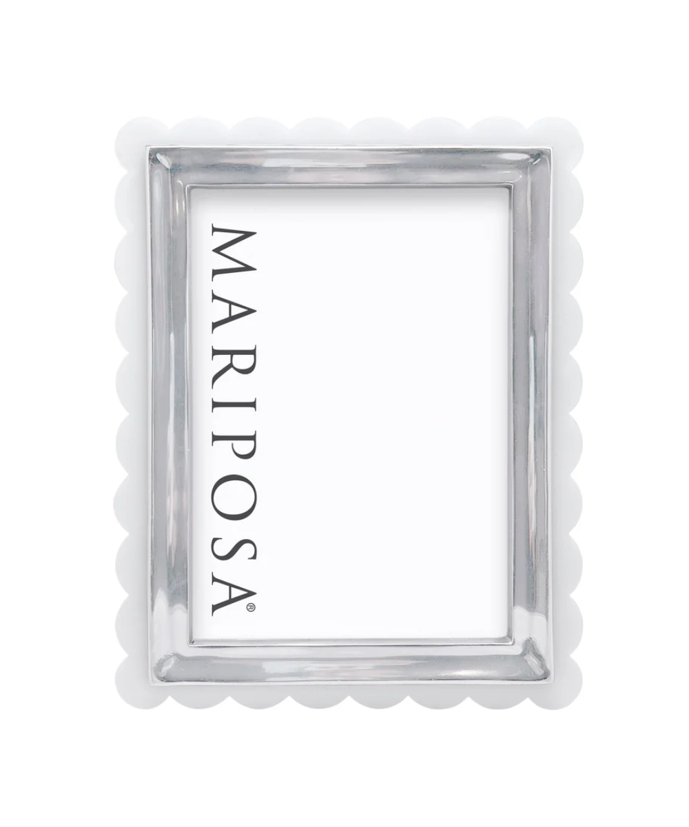 White Acrylic Scallop 5x7 Frame