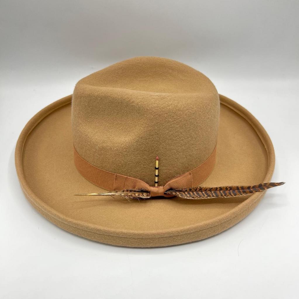 Camel brim revolve style fedora