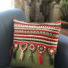 A Main Customized Crochet Pillow Cover