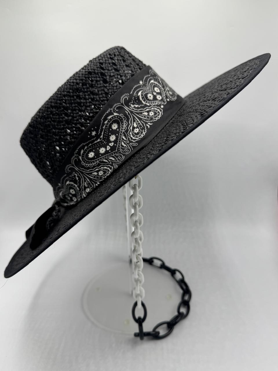 Luxury black straw hat with removal black and white chain