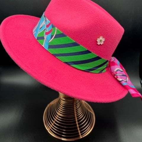 Fuchsia fedora with black details