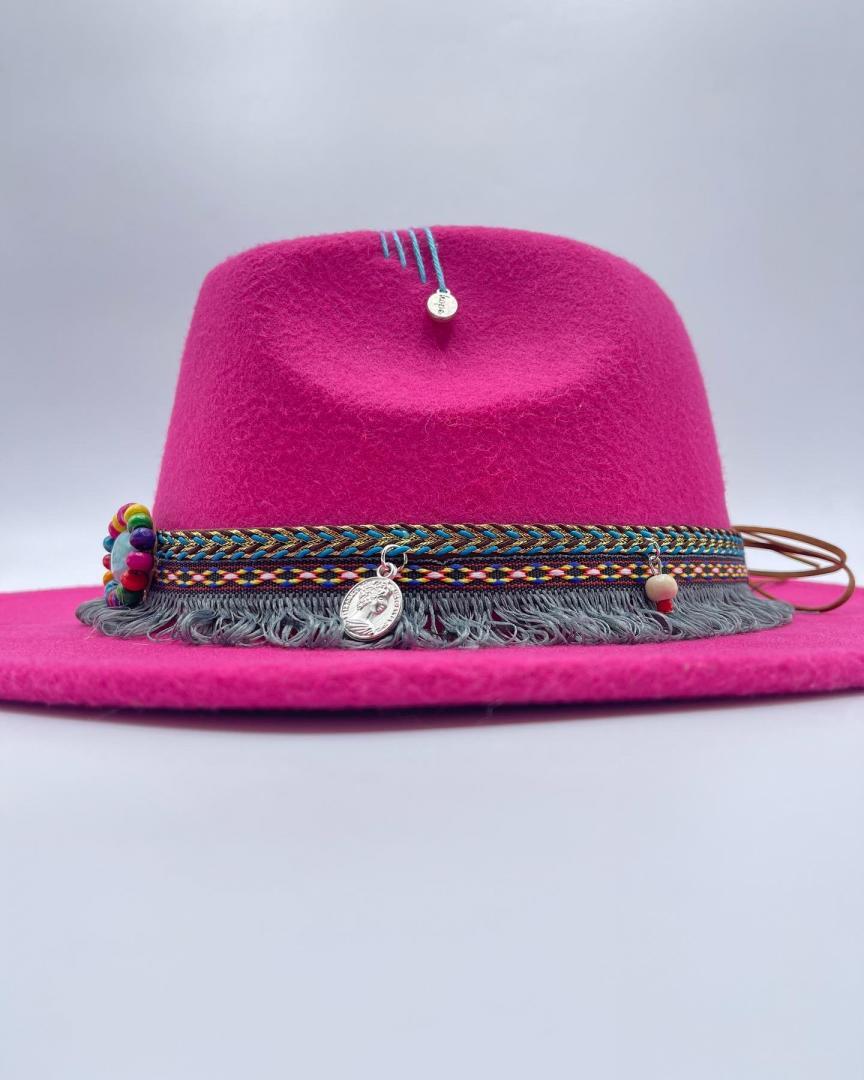 Fuchsia fedora with plane accessory