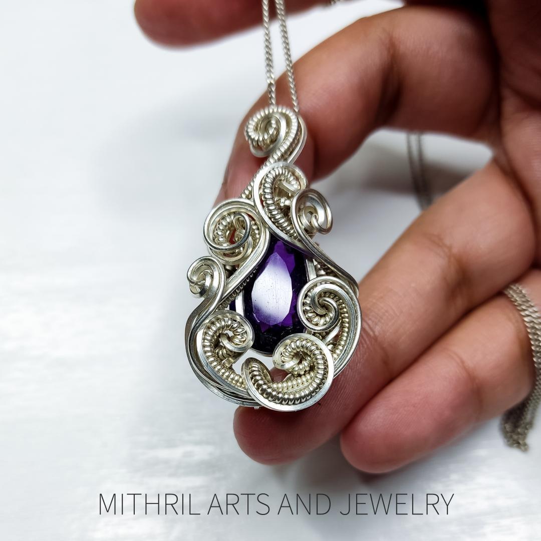 IDRIL Handmade Pendant