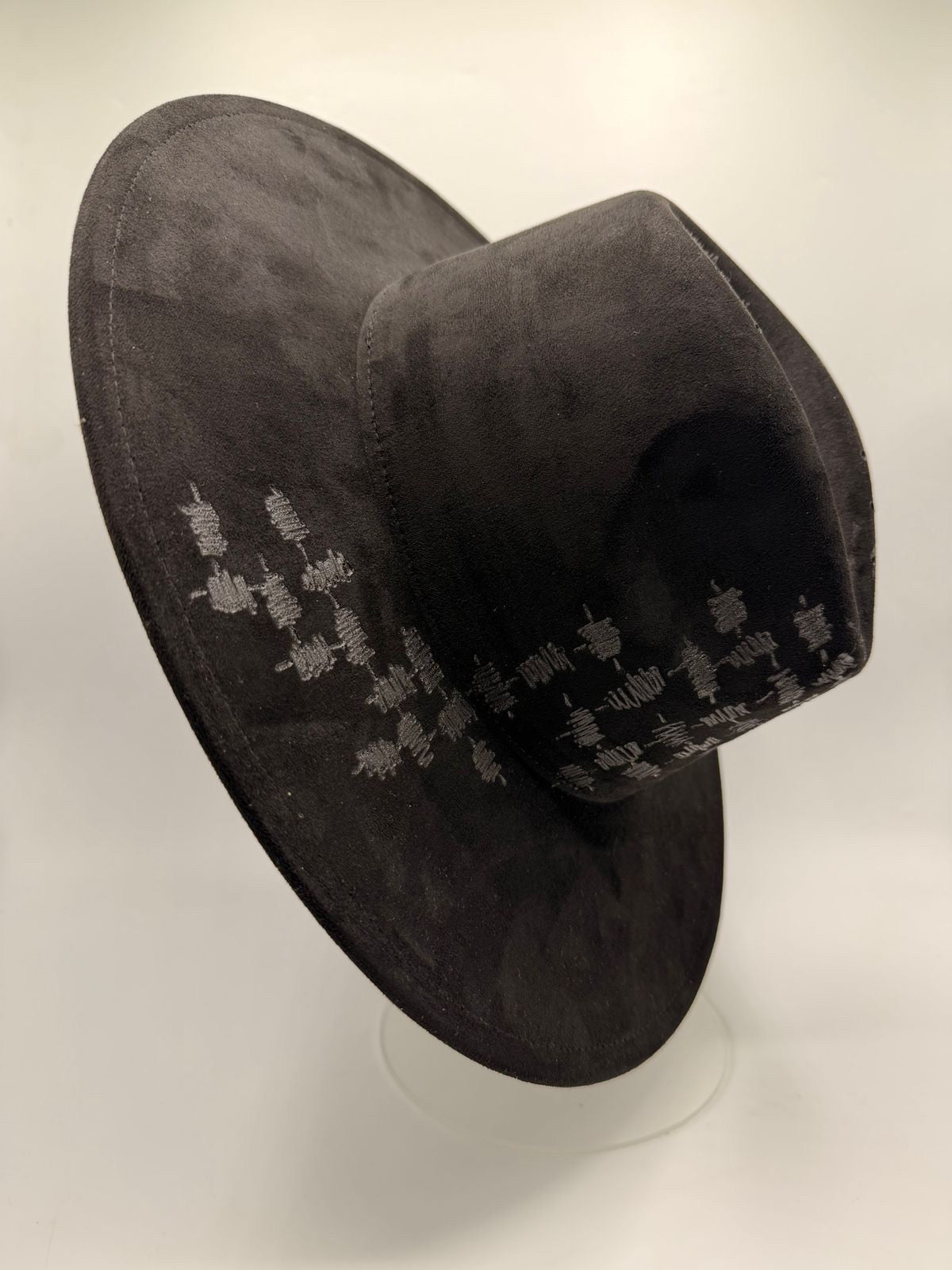 Wide brim black fedora with shemagh fabric