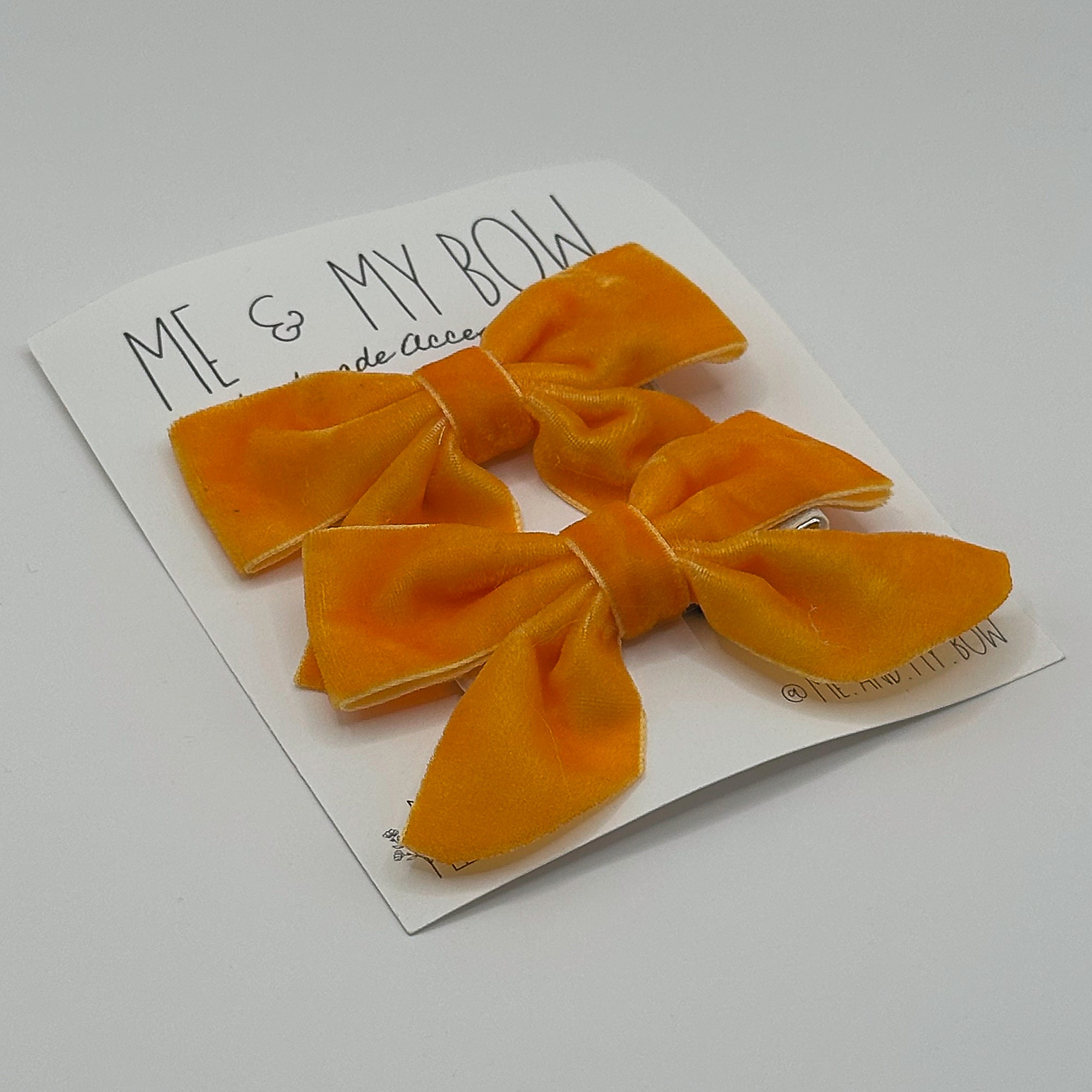 Bestseller | VELVET BUTTERFLY BOWS for Girls | Set of 2 Hair Clips | Perfect to Match Dresses and Outfits | Autumnal Colors