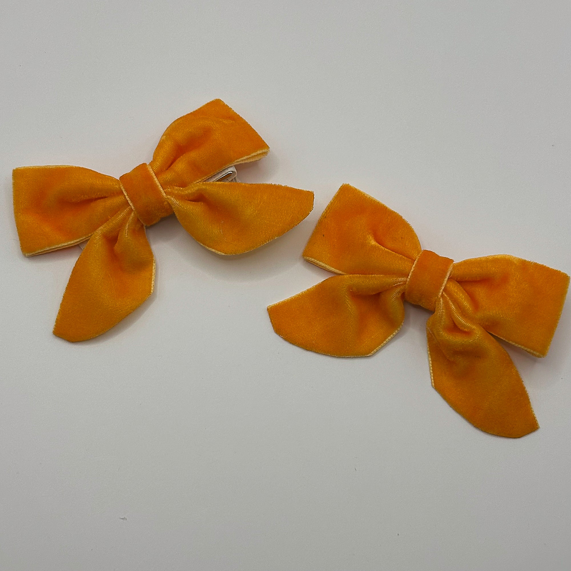 Bestseller | VELVET BUTTERFLY BOWS for Girls | Set of 2 Hair Clips | Perfect to Match Dresses and Outfits | Autumnal Colors