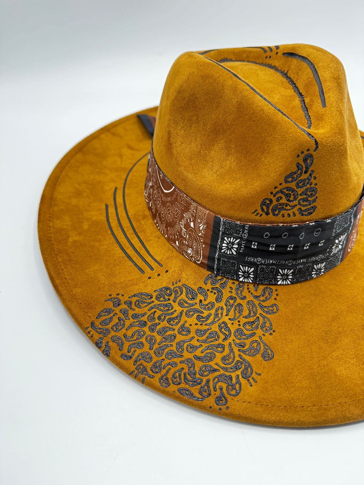 Wide brim doodled fedora