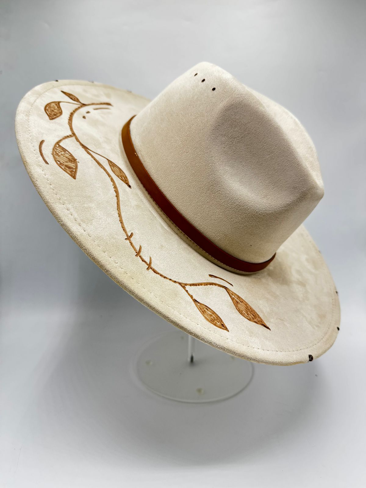Suede fedora with carvings